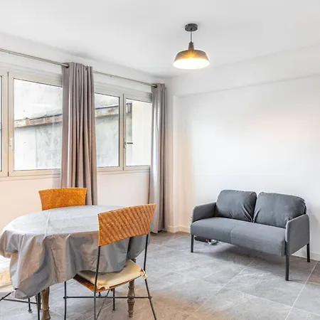 Guestready - Chic Retreat Near Zoo דירה *